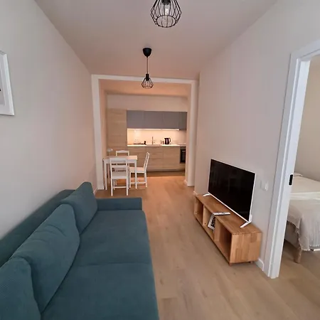 Artilerijas 1-bedroom With Courtyard View *