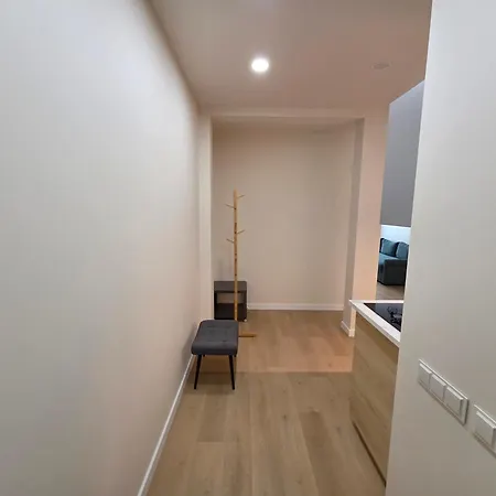 Artilerijas 1-bedroom With Courtyard View *