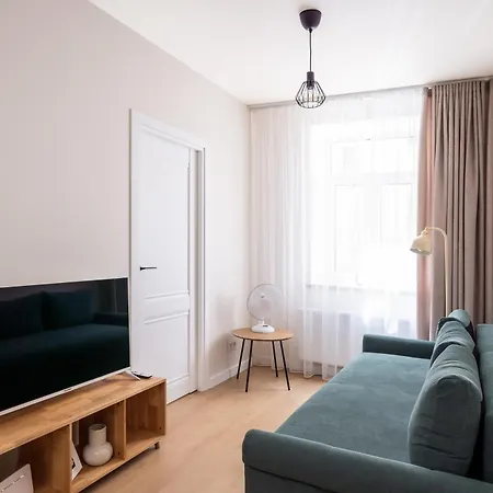 Artilerijas 1-bedroom With Courtyard View