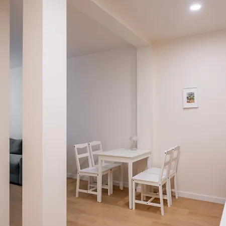 Artilerijas 1-bedroom With Courtyard View アパート *