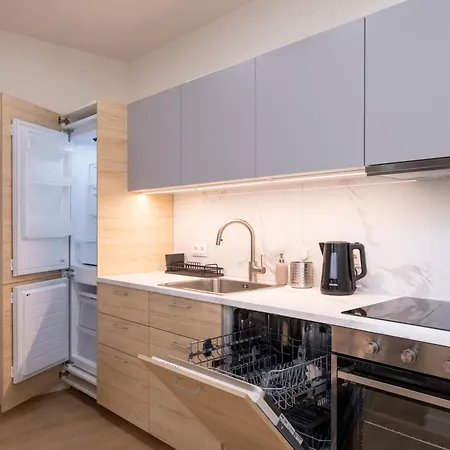 Artilerijas 1-bedroom With Courtyard View * リガ